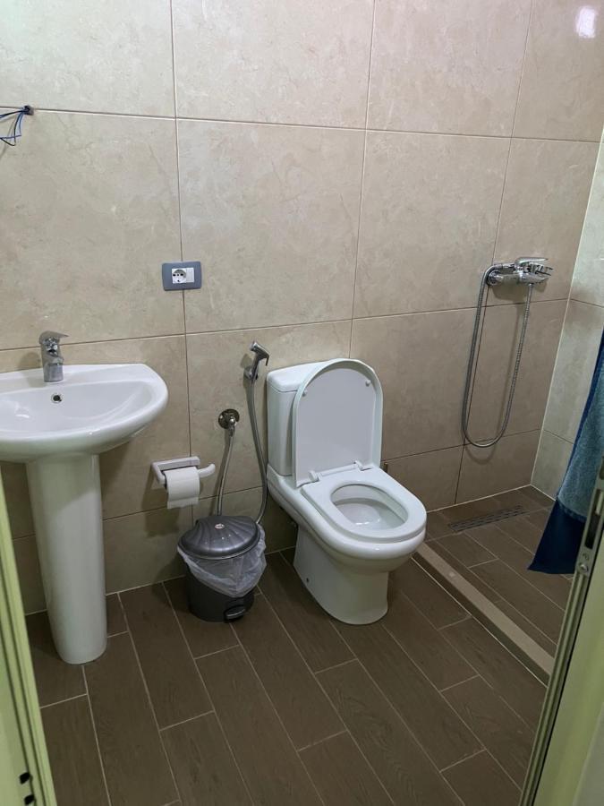 Rooms For Rent Habipi Vlorë Exteriör bild